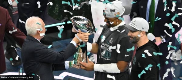 Eagles impedem tricampeonato do Chiefs + futebol + NBA